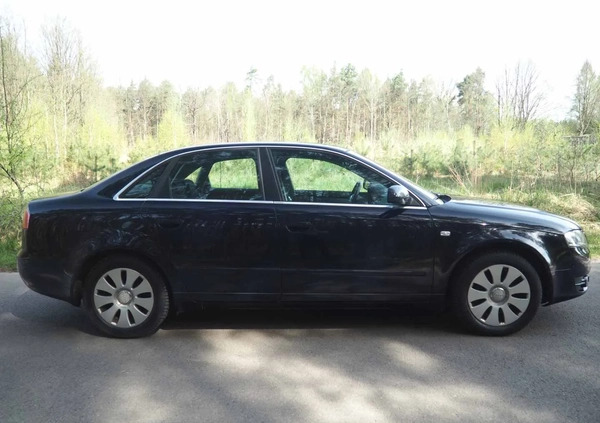 Audi A4 cena 13900 przebieg: 354300, rok produkcji 2005 z Krapkowice małe 667